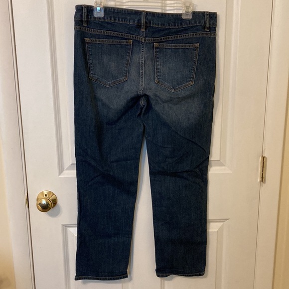 Apt. 9 Boyfriend Distressed Capri - Picture 2 of 4